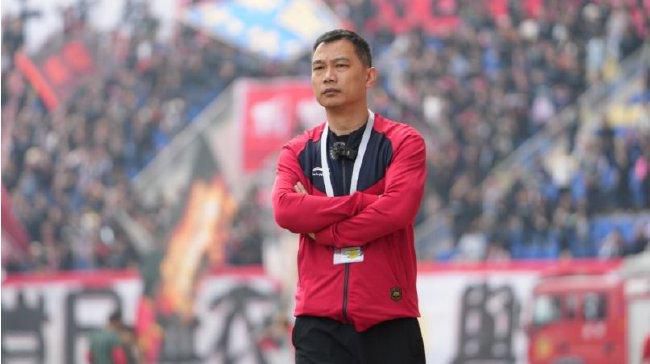 我无法入睡，思绪万千。